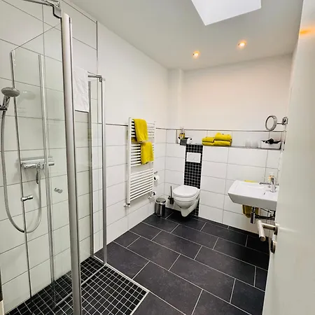 鲁多佛公寓 * 瓦尔维熙